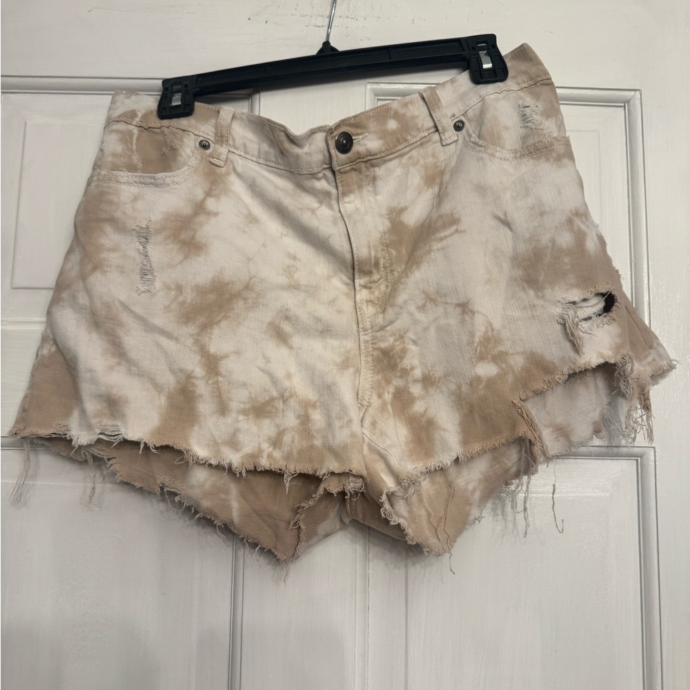 Aerie Women's Tan Tie-Dye Distressed Shorts